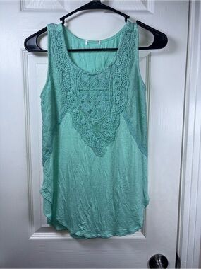 VENUS Sleeveless Crochet Accent Tank Top - Mint Green